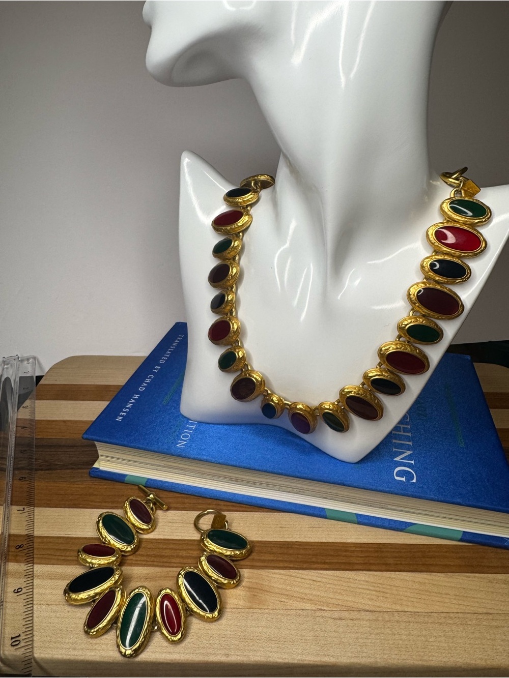 Ann Klein preowned Gold-Tone Multicolor Oval Necklace and Bracelet Set -